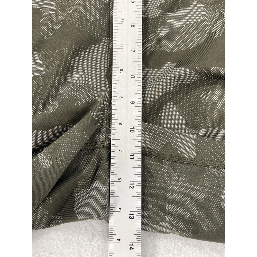 Lululemon Linerless Shorts Men's Medium Green 9